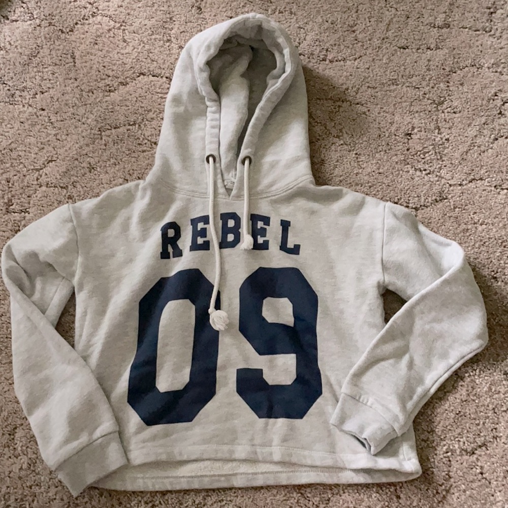Cropped hoodie!